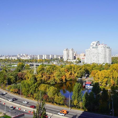 Myfreedom Апартаменти Метро Почайна, Оболонь Kiev Eksteriør billede